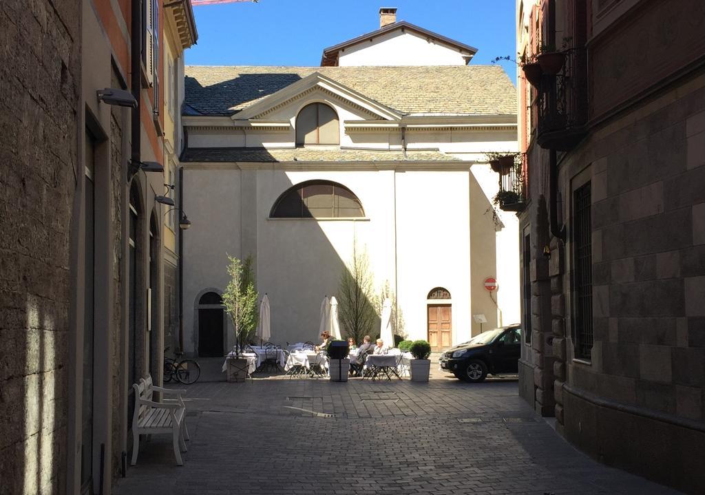 Ancient Courtyard Bonanomi In Como Historic Centre ห้อง รูปภาพ