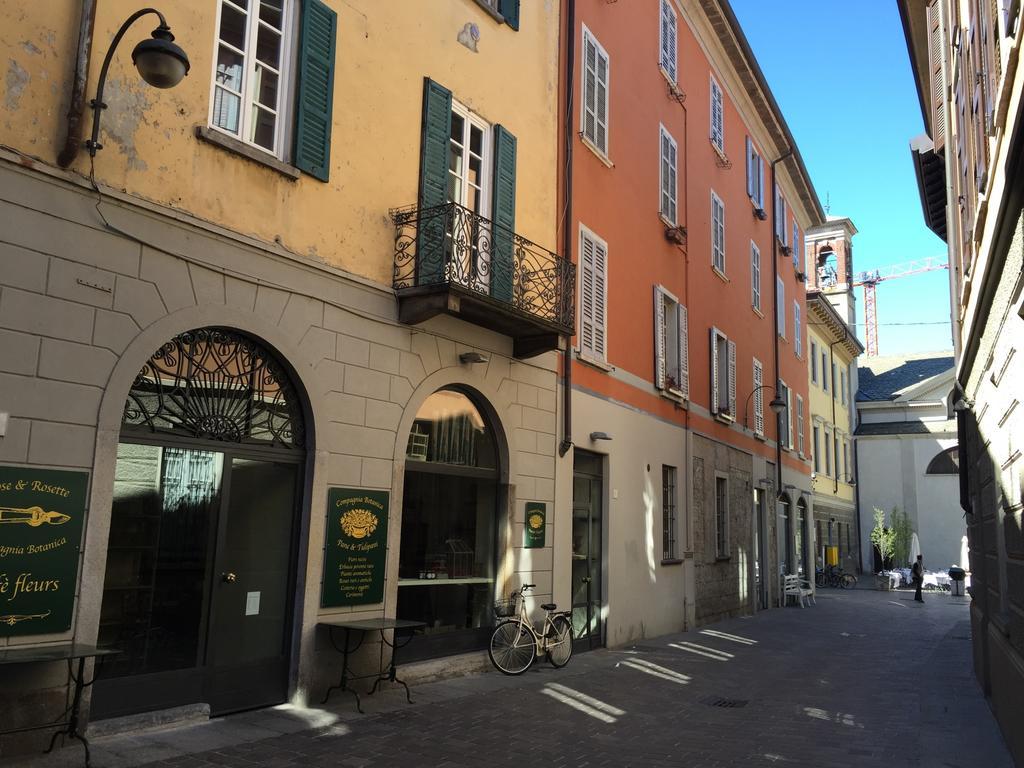 Ancient Courtyard Bonanomi In Como Historic Centre ห้อง รูปภาพ